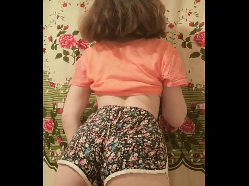 ❤️ Vogëlushja e re seksi duke zhveshur pantallonat e shkurtra në kamera ☑ Porno në sq.pornsexer.ru ❌❤