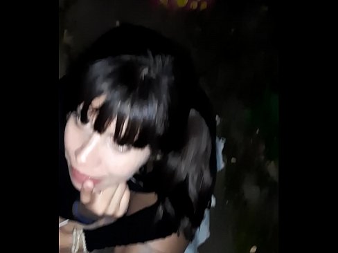 ❤️ Në rrugë penisi i fryrë në këmbim të karamele ☑ Porno në sq.pornsexer.ru ❌❤